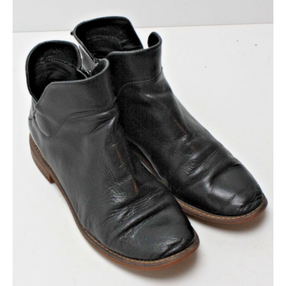 Franco Sarto Womens Size 7.5 Black Leather Round Toe Side Zipper Ankle Booties